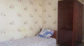 Гостиница Guest House Glitsiniya Рыбачье Четырехместный номер эконом-класса-4